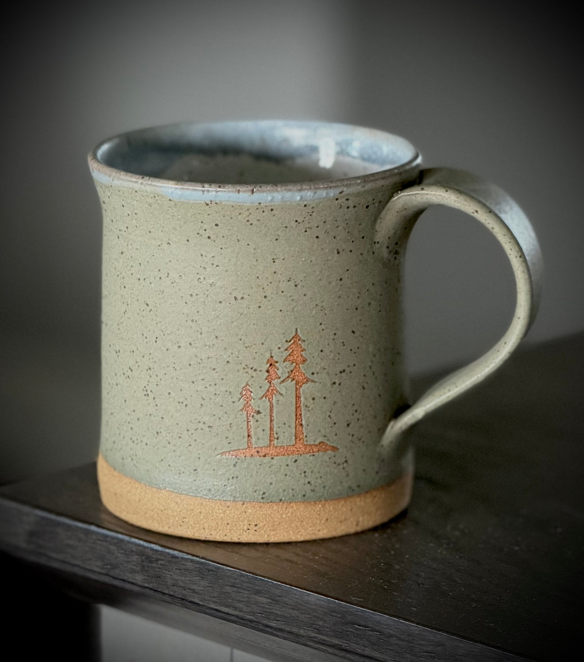 Pottery mug